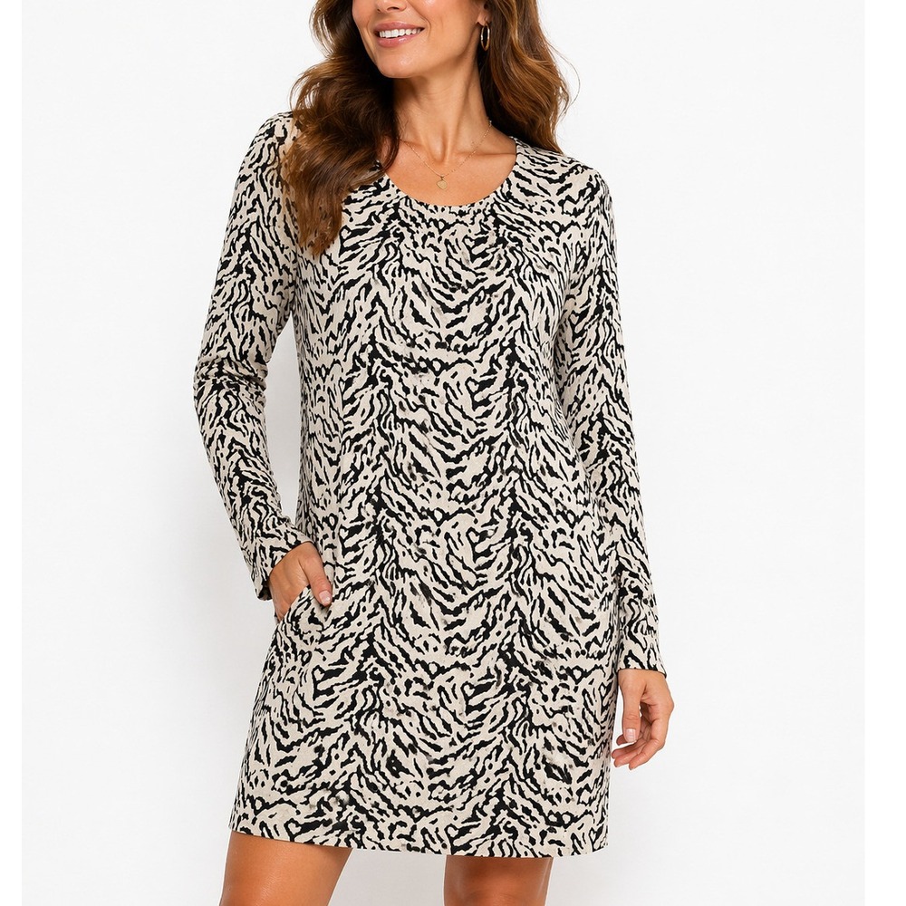 W118 by Walter Baker Shift Dress M Black White Tiger Animal Print Long Sleeve